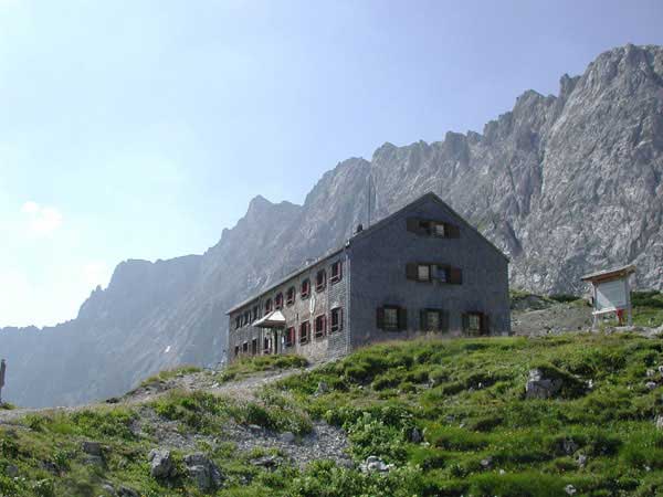 Übersichtsfoto: Lamsenjochhütte